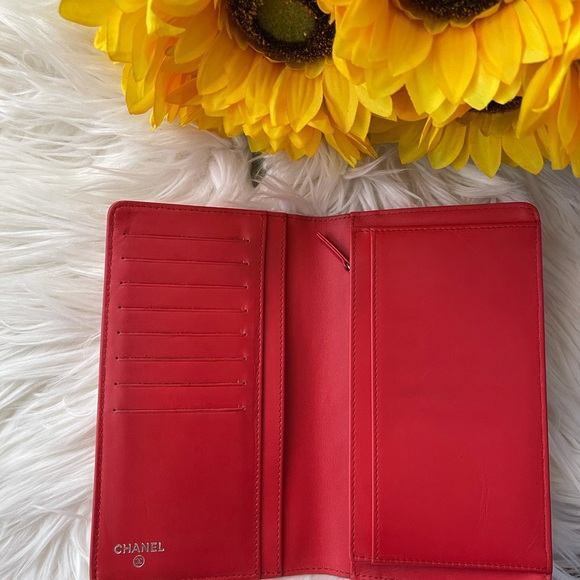 Chanel Wallet - Picture 5 of 8